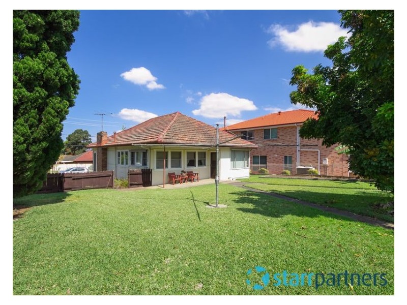 2 Lowe Street, Merrylands NSW 2160