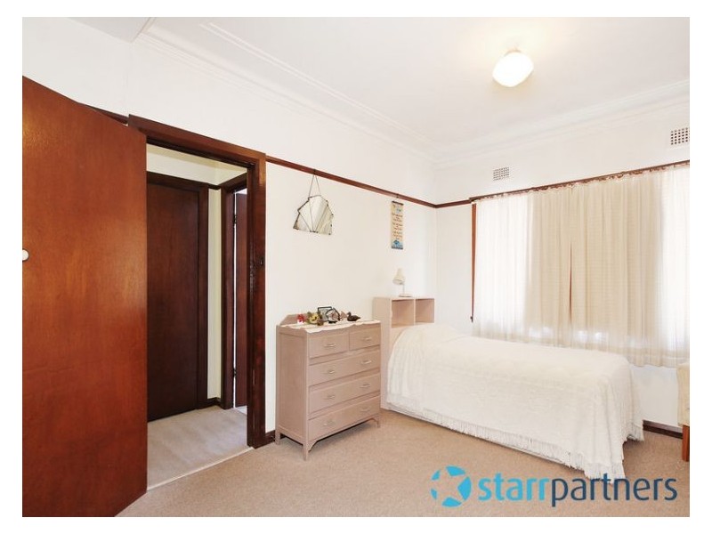 2 Lowe Street, Merrylands NSW 2160