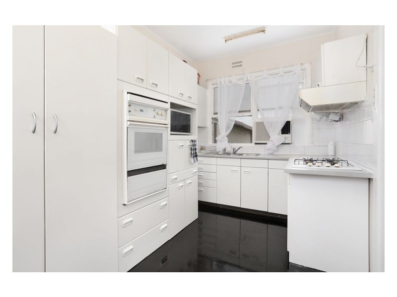 6 Cecil Street, Guildford NSW 2161