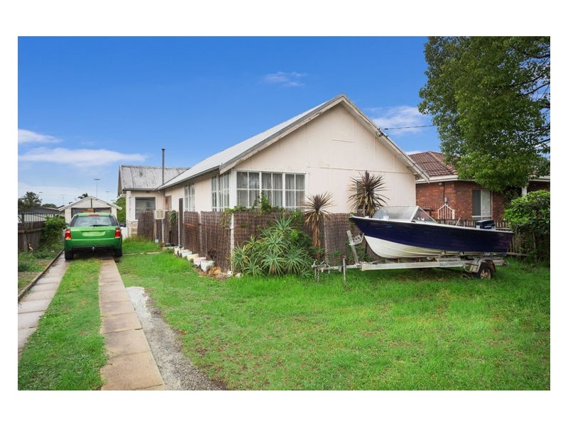 6 Cecil Street, Guildford NSW 2161