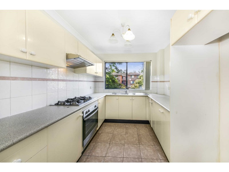 12/42 Treves Street, Merrylands NSW 2160