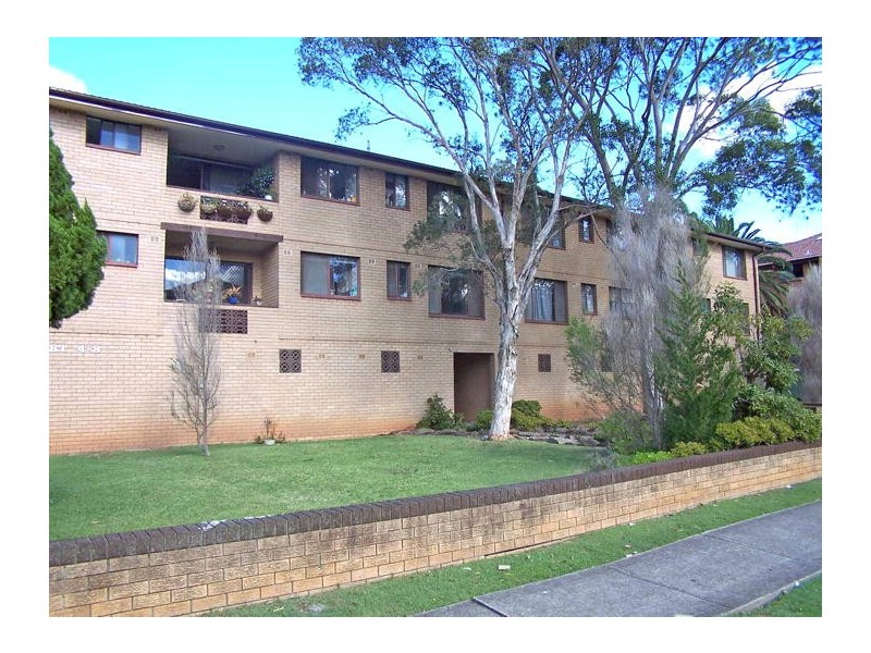 10/4 Arthur Street, Merrylands NSW 2160