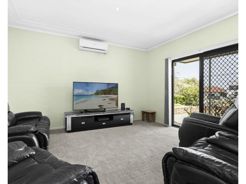39 Cartwright Avenue, Merrylands NSW 2160