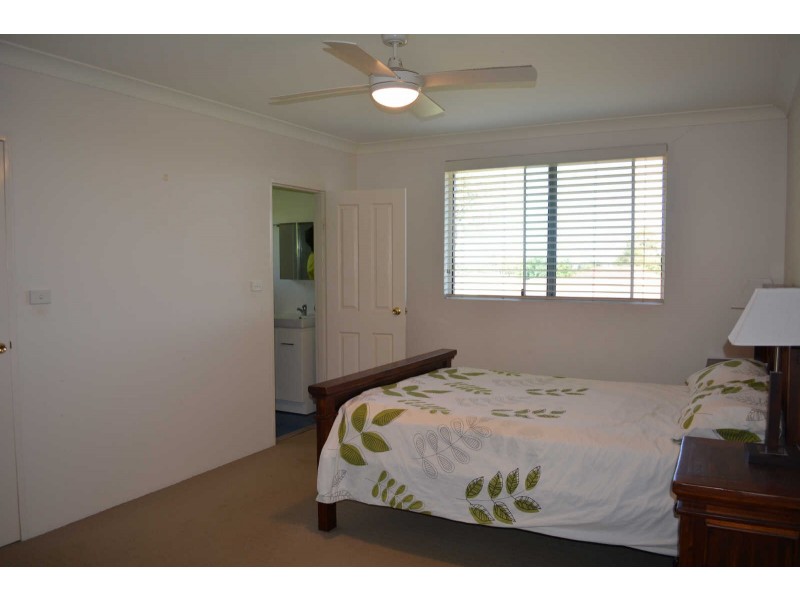 15 TENNYSON PARADE, Guildford West NSW 2161