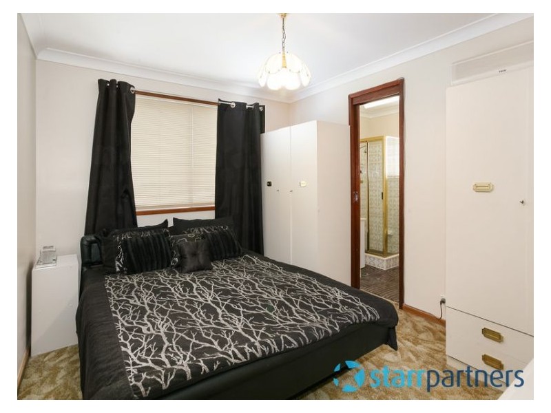 4 Vivienne Street, Woodpark NSW 2164