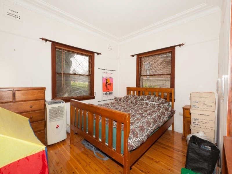 84 CENTENARY ROAD, South Wentworthville NSW 2145