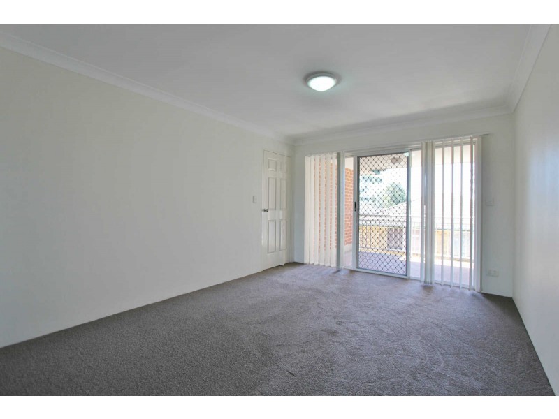 18/26 Sherwood Road, Merrylands NSW 2160