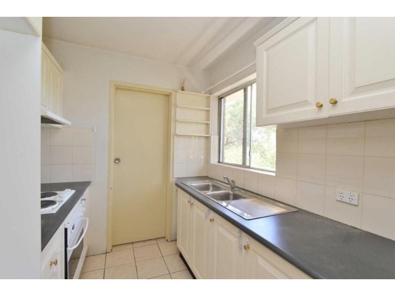 02/18 PATON STREET, Merrylands NSW 2160