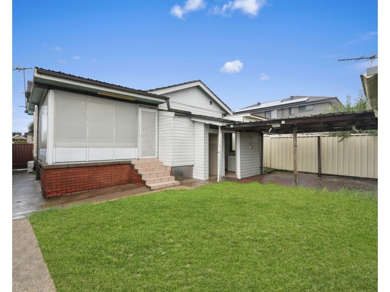 72 Excelsior Street, Merrylands NSW 2160