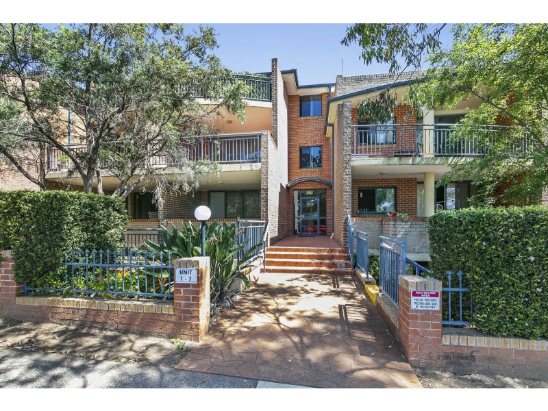 6/38 Sherwood Road, Merrylands NSW 2160