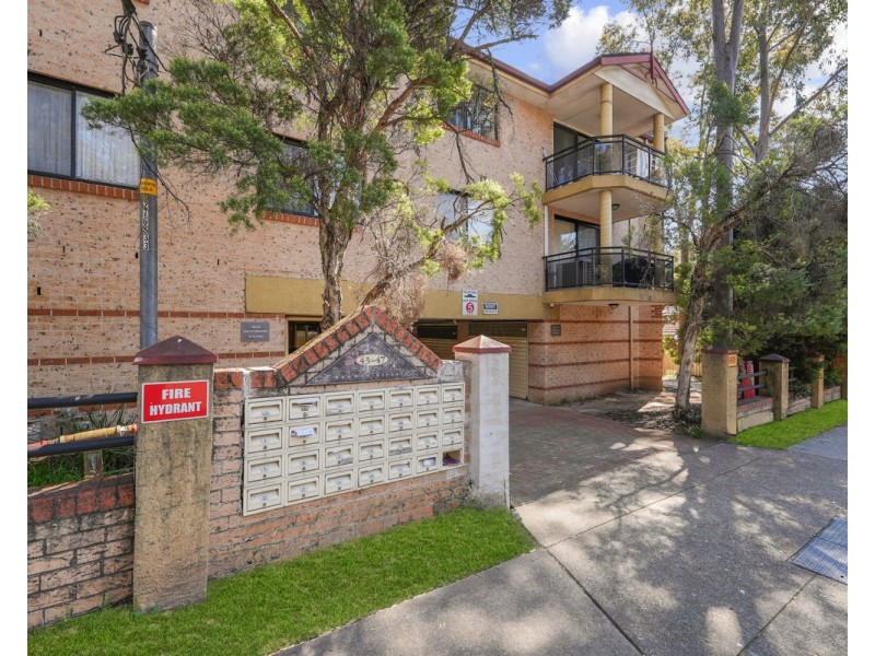 9/43-47 Newman Street, Merrylands NSW 2160