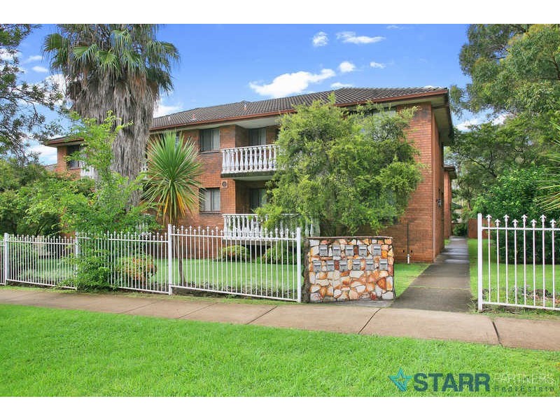 10/10 Paton Street, Merrylands NSW 2160