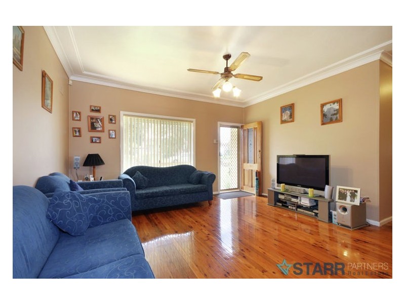 12 Robyn Street, Woodpark NSW 2164