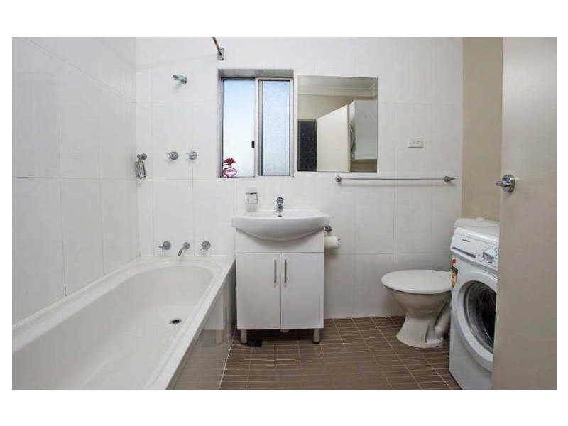 23/18 OXFORD STREET, Merrylands NSW 2160