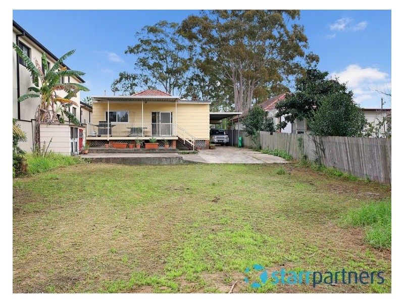 8 Bury Road, Guildford NSW 2161
