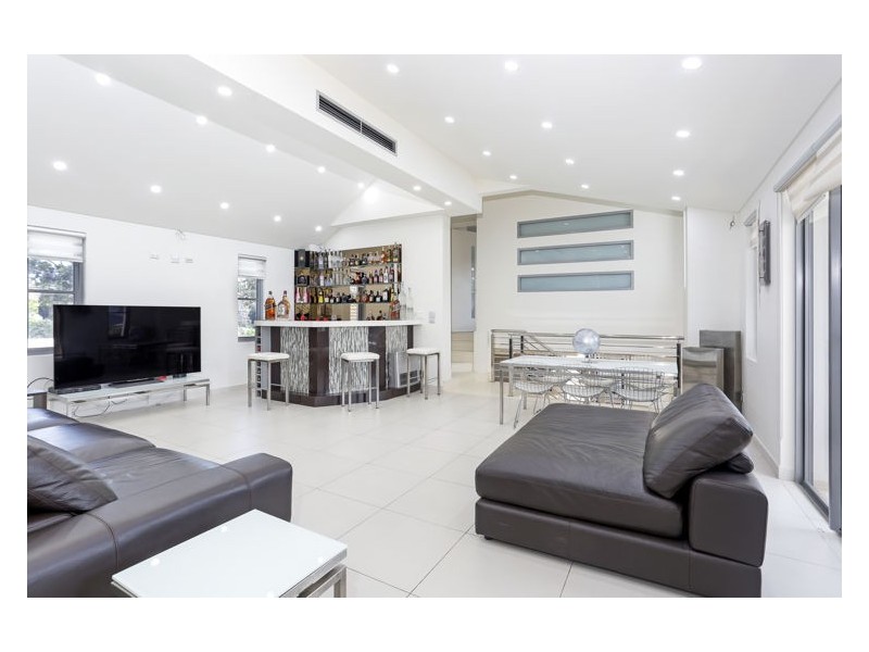 1 Hanbury Street, Greystanes NSW 2145