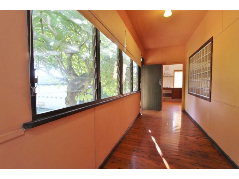 49 MOUNTFORD AVENUE, Guildford NSW 2161