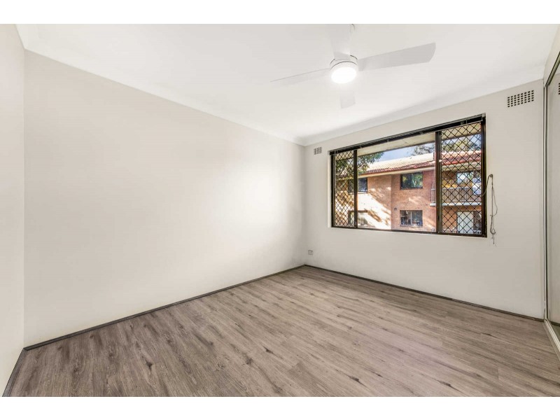 10/12 Cambridge Street, Merrylands NSW 2160