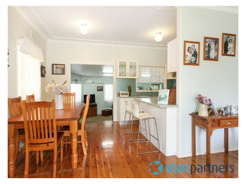 2 Robyn Street, Woodpark NSW 2164