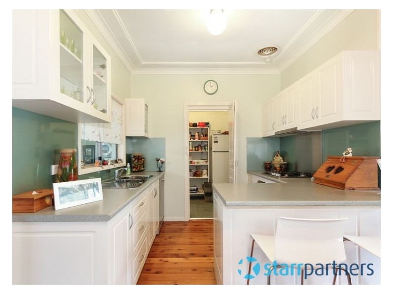 2 Robyn Street, Woodpark NSW 2164