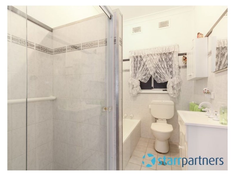 2 Robyn Street, Woodpark NSW 2164