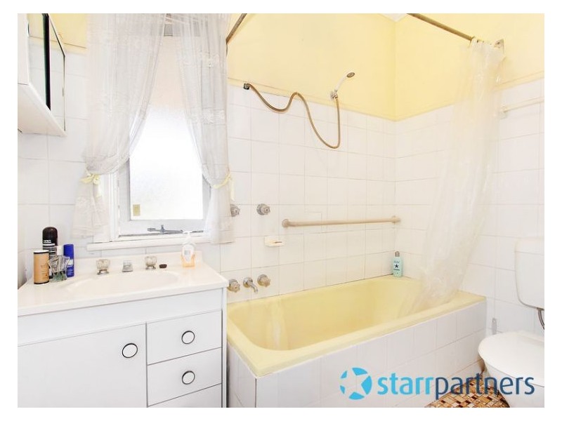 8 Jersey Road, South Wentworthville NSW 2145