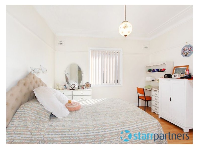 8 Jersey Road, South Wentworthville NSW 2145