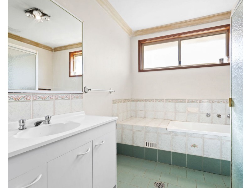 48 Warren Road, Woodpark NSW 2164