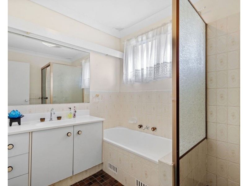 11 Cameron Court, Merrylands NSW 2160
