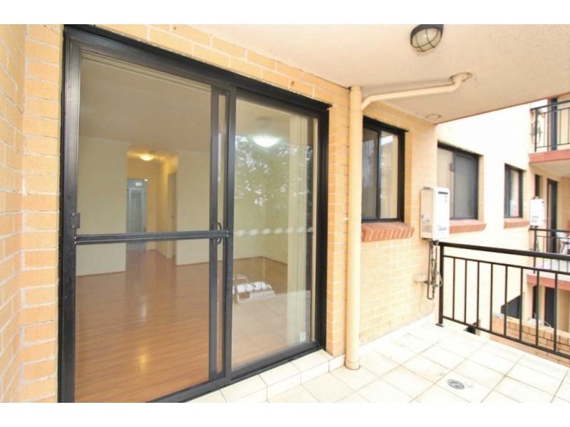 13/4-8 BURFORD STREET, Merrylands NSW 2160