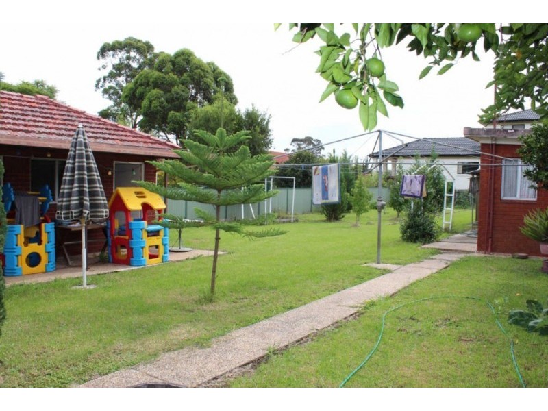 89 HENRY STREET, Old Guildford NSW 2161