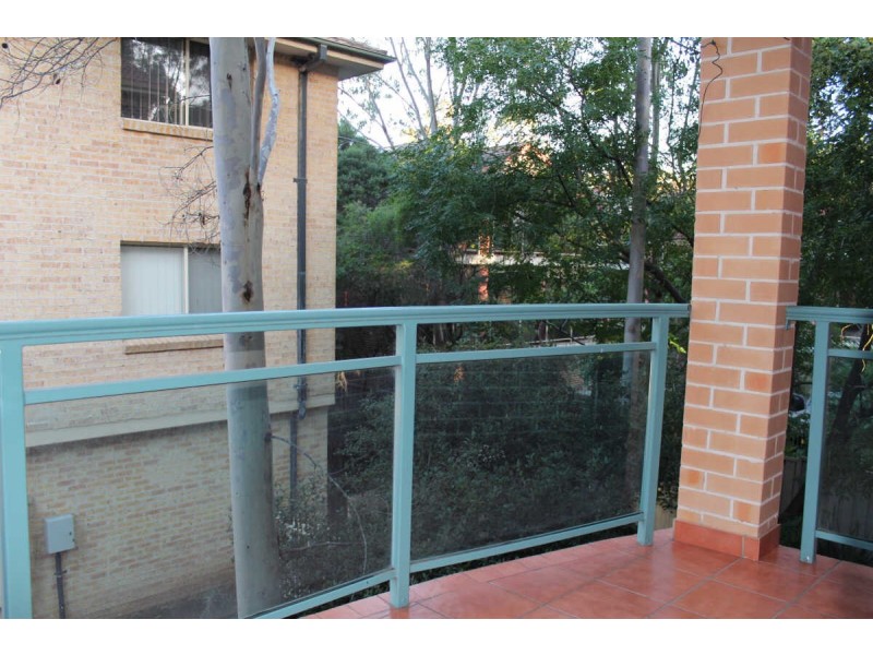 2/20 CHETWYND ROAD, Merrylands NSW 2160