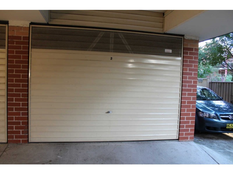 2/20 CHETWYND ROAD, Merrylands NSW 2160