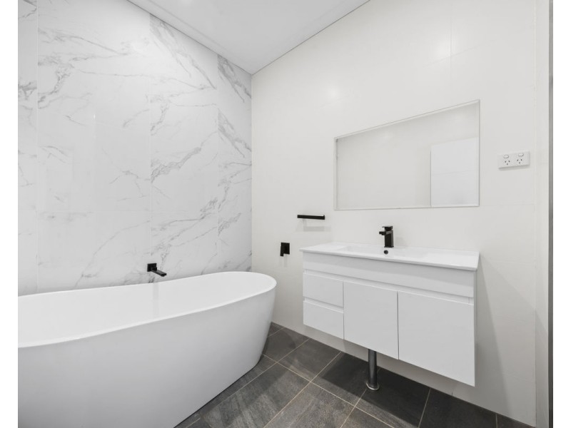 100 Canal Road, Greystanes NSW 2145