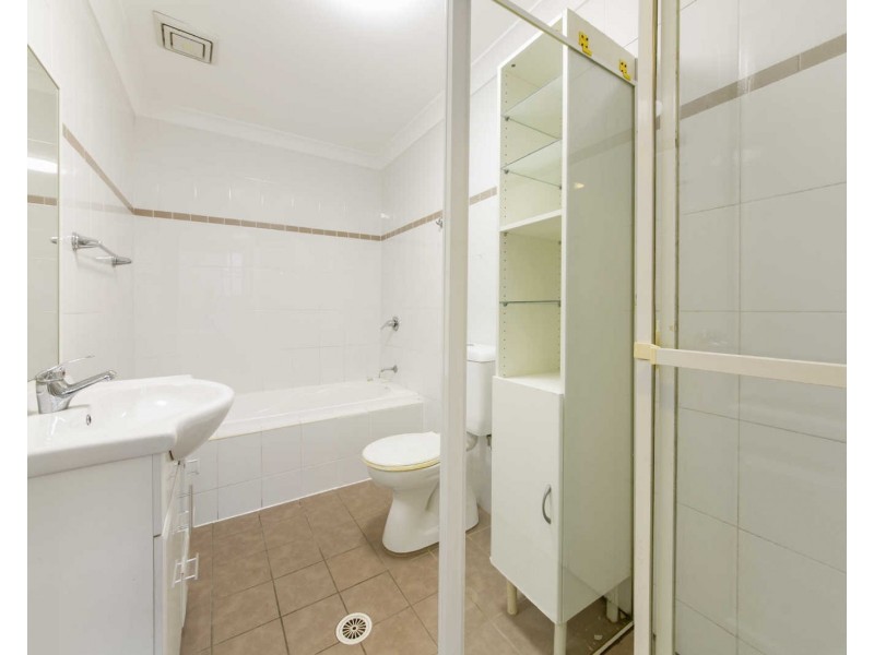 5/10-12 Reid Av, Westmead NSW 2145