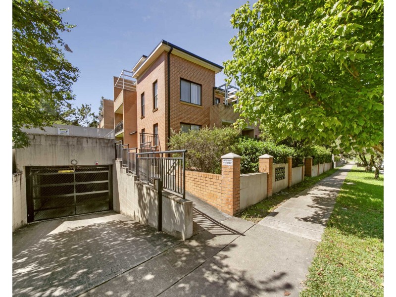 5/10-12 Reid Av, Westmead NSW 2145