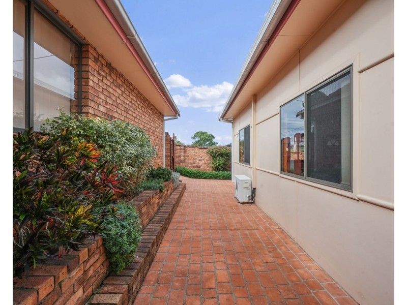 6 Craigelea Street, Guildford NSW 2161