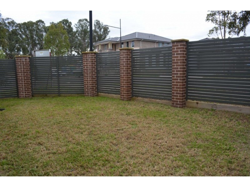 1 BRANNIGAN STREET, Ropes Crossing NSW 2760