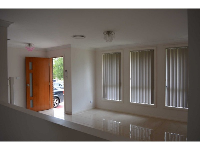 1 BRANNIGAN STREET, Ropes Crossing NSW 2760