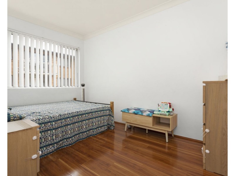 10/22-24 Neil Street, Merrylands NSW 2160
