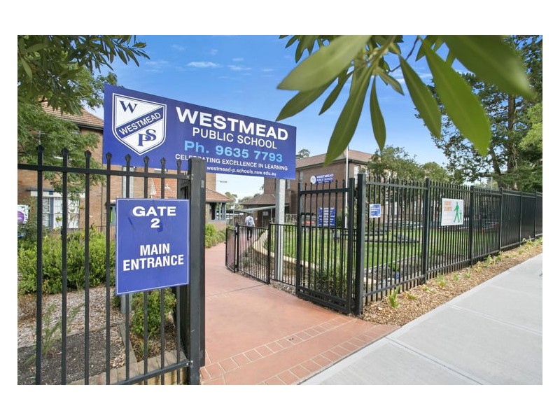 1/43a Grand Avenue, Westmead NSW 2145