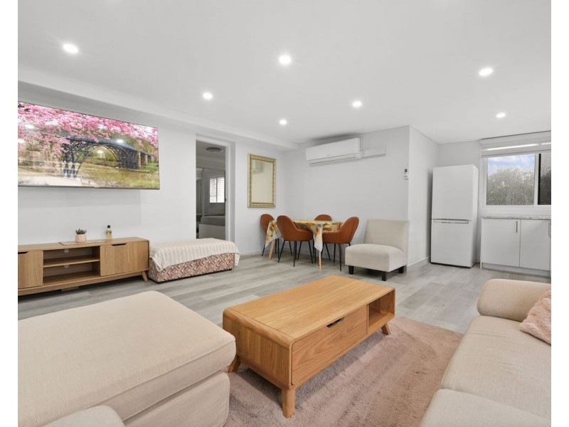 816 Merrylands Road, Greystanes NSW 2145