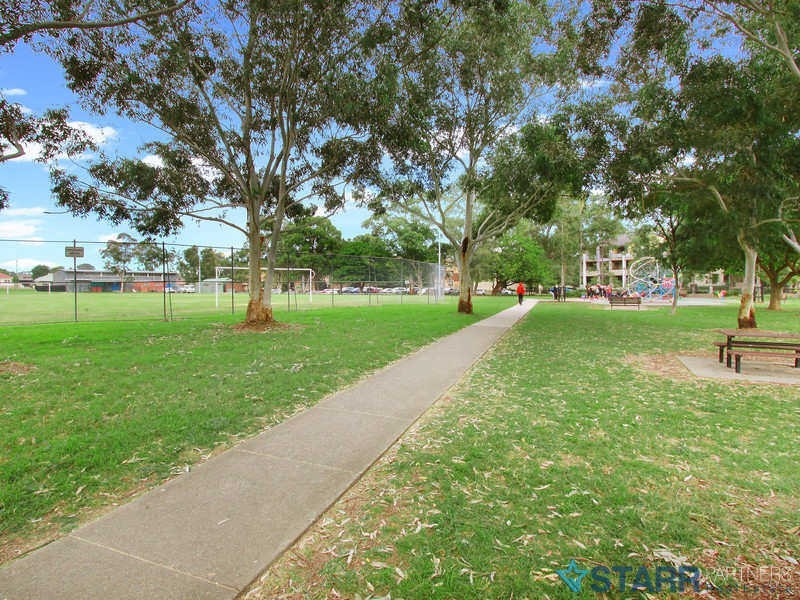 03/15 OXFORD STREET, Merrylands NSW 2160