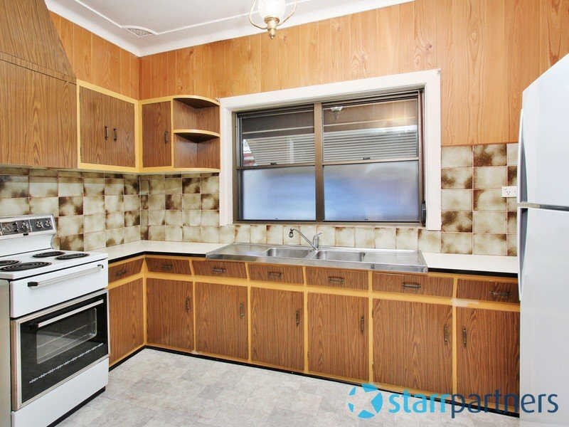 571 MERRYLANDS ROAD, Merrylands NSW 2160