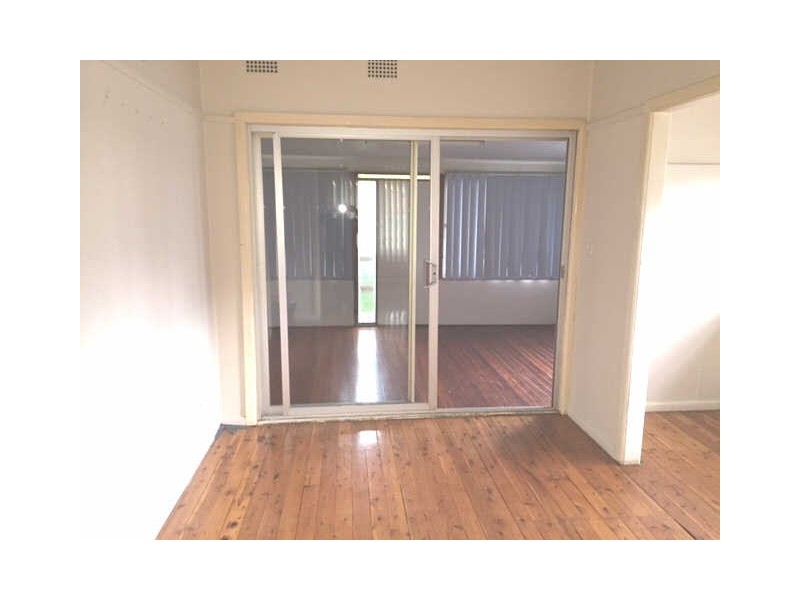 17 DAMIEN AVENUE, Greystanes NSW 2145