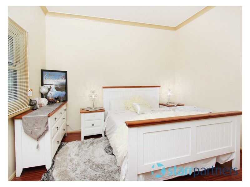 8 Acland Street, Guildford NSW 2161