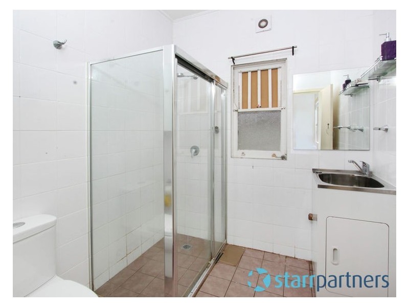 8 Acland Street, Guildford NSW 2161