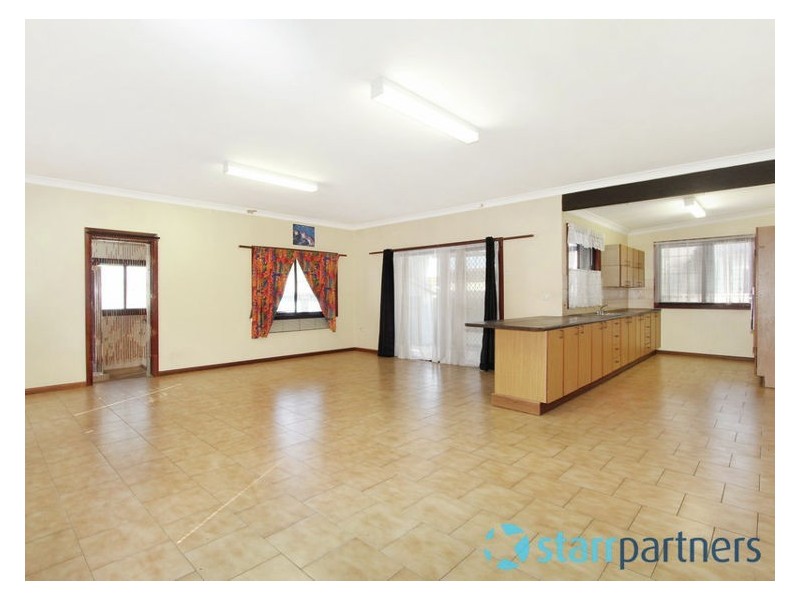 37 Sandra Street, Woodpark NSW 2164