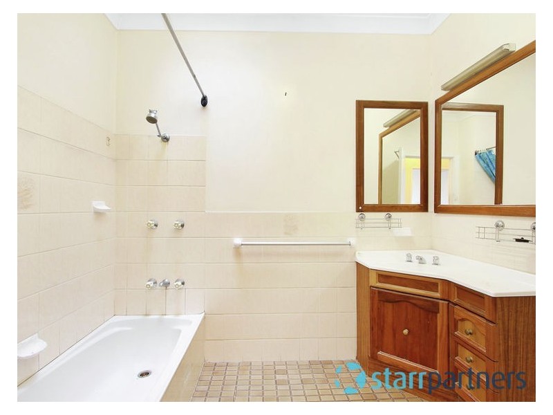 37 Sandra Street, Woodpark NSW 2164