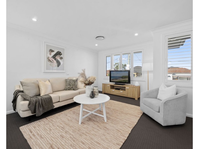 90 Warwick Road, Merrylands NSW 2160